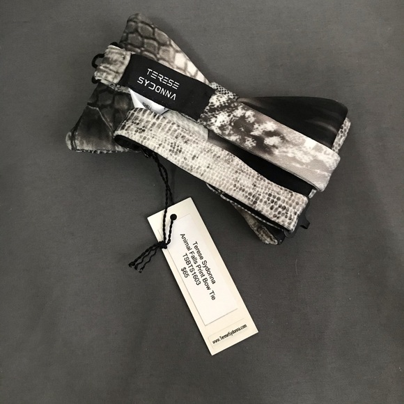 Terese Sydonna Animal Falls Print Neoprene Bow Tie - Picture 2 of 5
